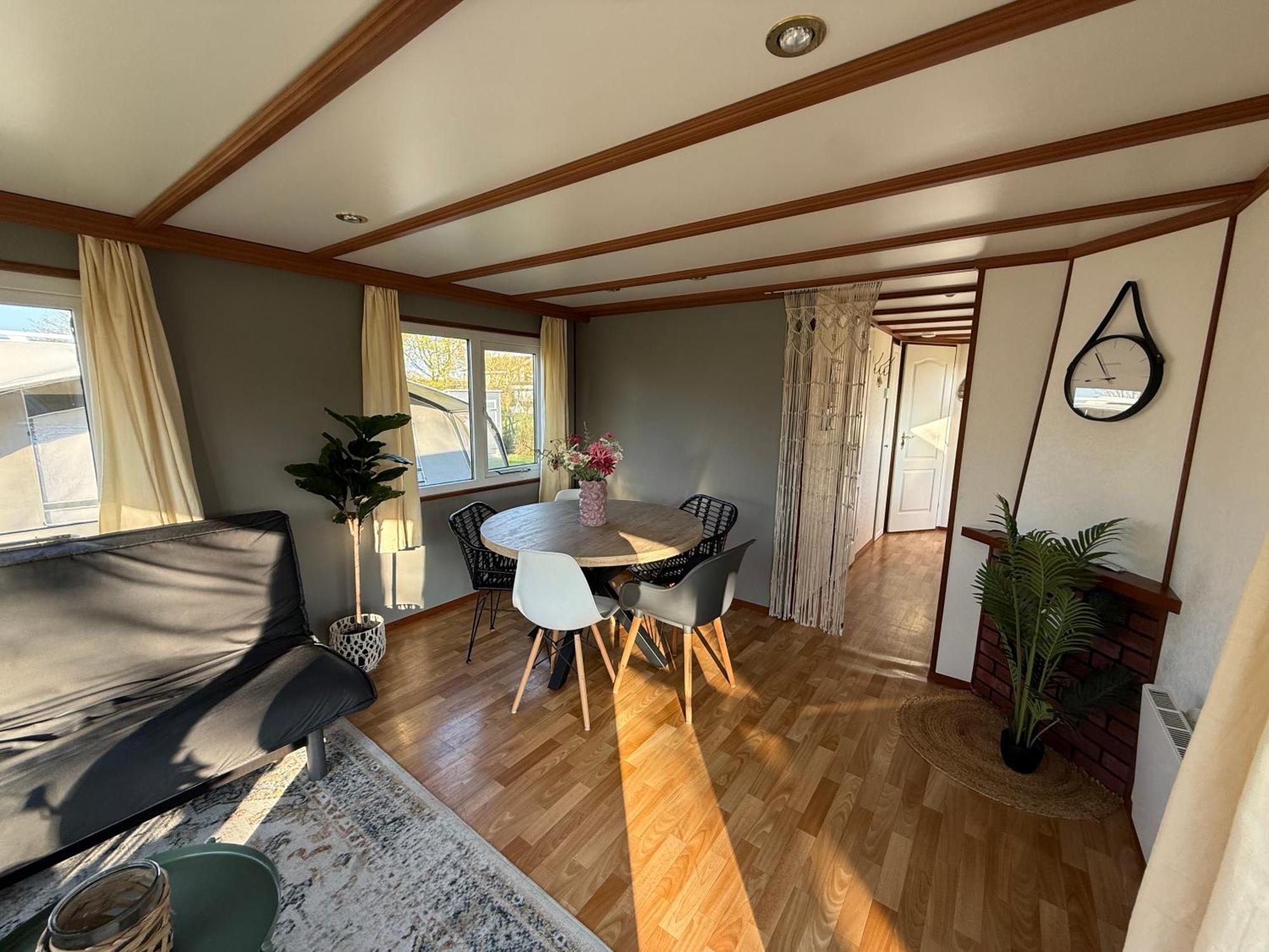 Chalet D12 - Camping It Soal Workum Exterior photo